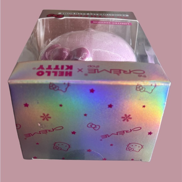 Hello Kitty 3D Aromatherapy Fizzy Bath Bomb- Strawberry Cocoa - Picture 3 of 5